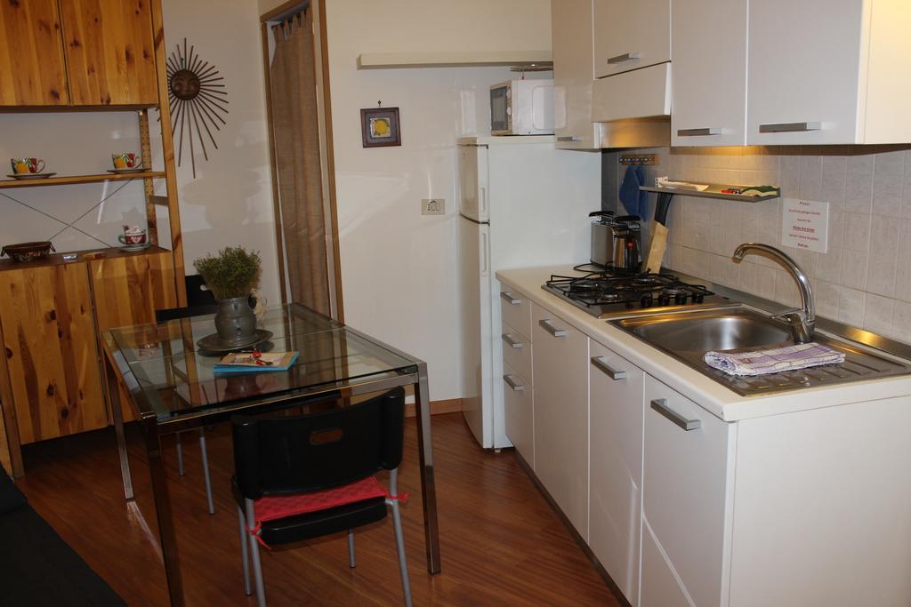 Guide Tour Apartments Nápoly Kültér fotó