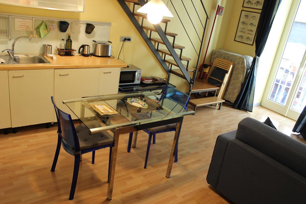 Guide Tour Apartments Nápoly Kültér fotó